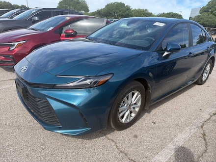 2026 Toyota Camry LE w/16-Inch10-Spoke Silver-Painted Alloy Sedan
