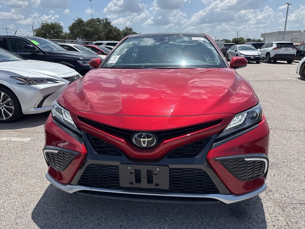 Used 2023 Toyota Camry XSE w/Panoramic Glass Roof/19-Inch Alloy Sedan