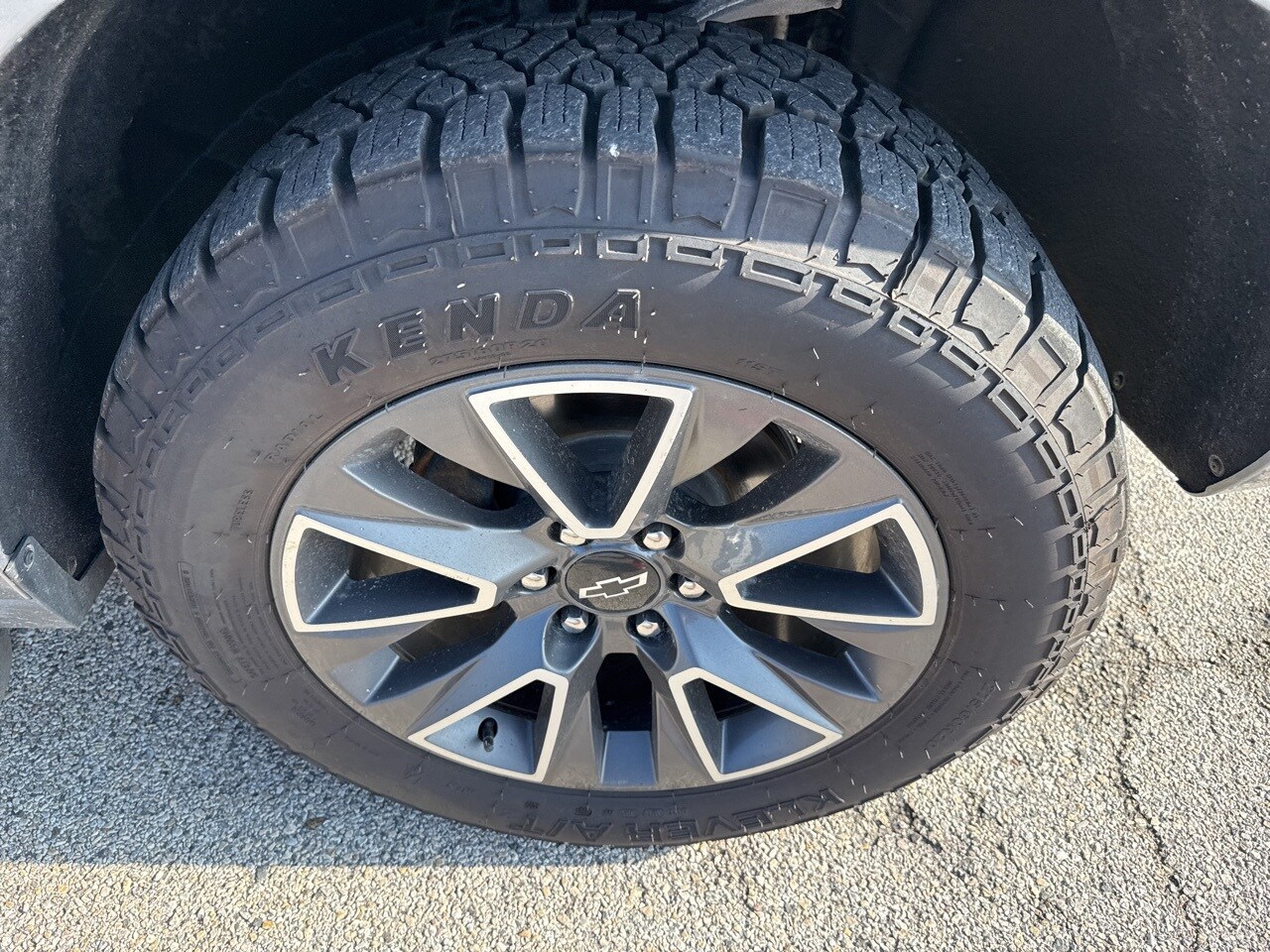 2022 Chevrolet Tahoe Z71 photo 3