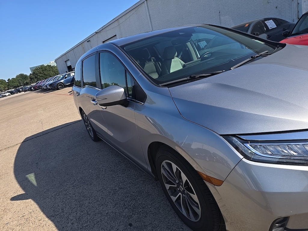 Used 2021 Honda Odyssey EX-L w/Moonroof/Leather/18-in. Alloy Van