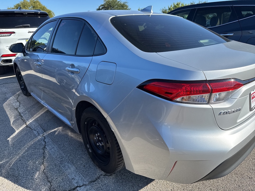 Used 2024 Toyota Corolla Hybrid LE w/8-in Toyota Audio Multimedia Sedan