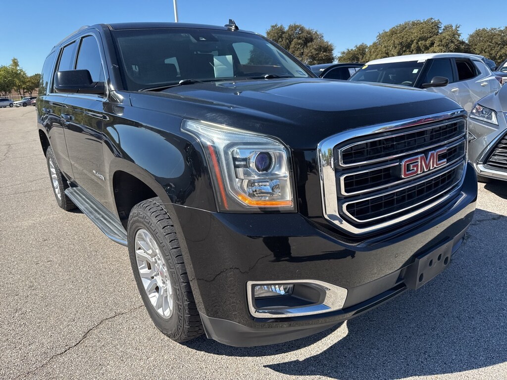 Used 2017 GMC Yukon SLT w/Premium Smooth Ride Suspension Package SUV