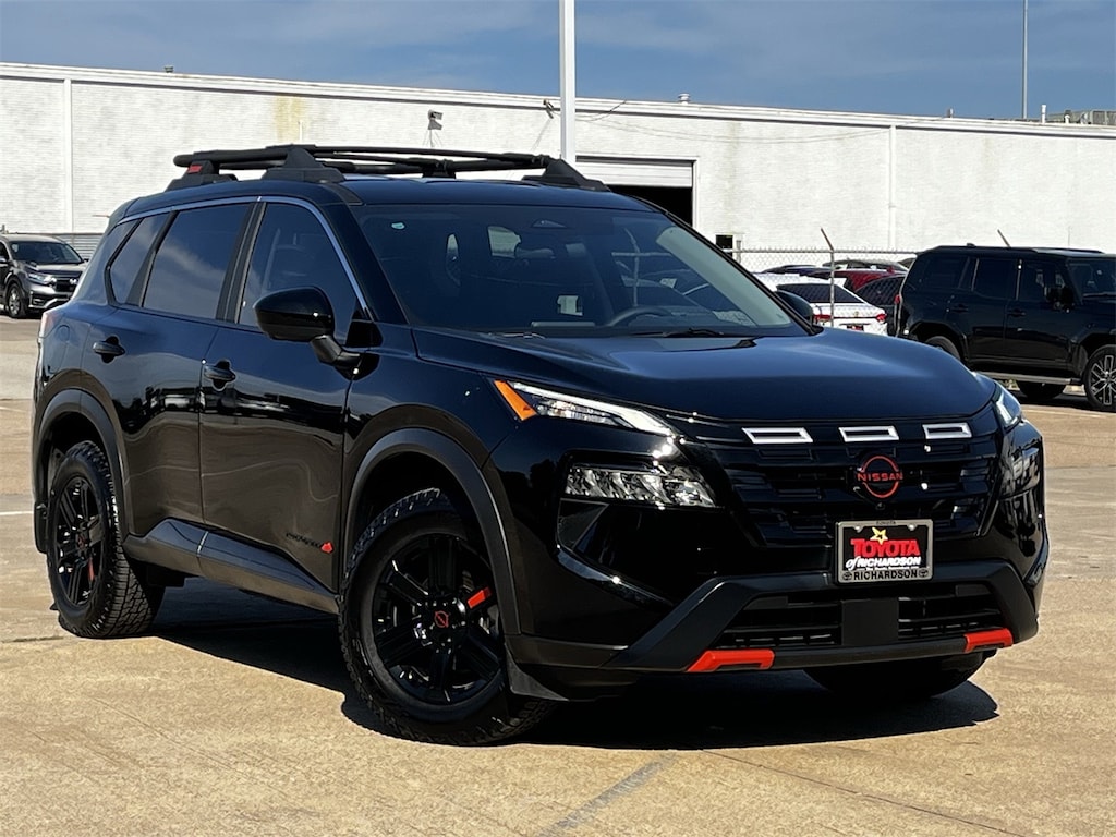Used 2025 Nissan Rogue Rock Creek w/17-in Dark Painted Alloy Wheels SUV
