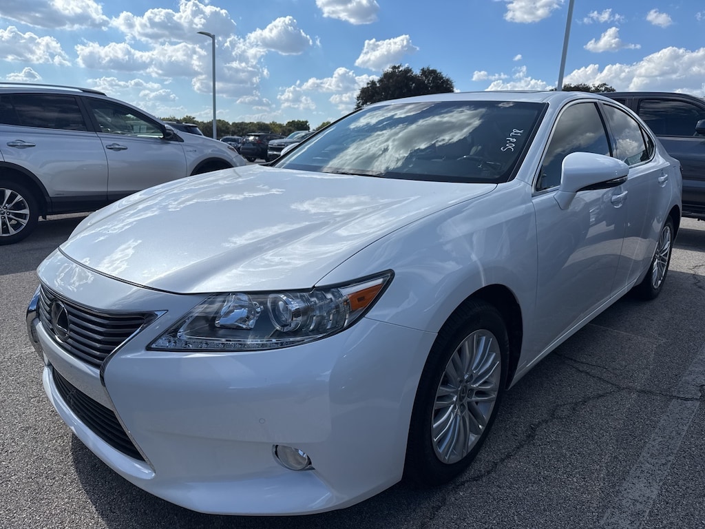 Used 2015 Lexus ES 350 350 Crafted Line w/Sunroof/Perforated Nuluxe Seats Sedan