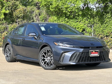 2026 Toyota Camry SE Sedan