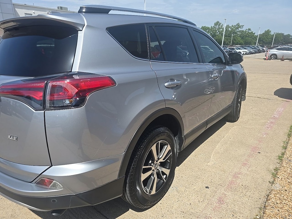 Used 2018 Toyota RAV4 XLE w/Power Premium Extra Value Package SUV