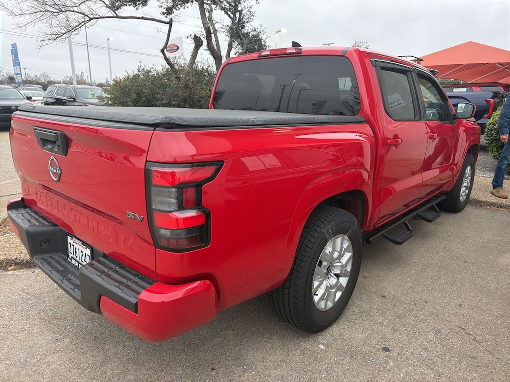 Used 2023 Nissan Frontier SV w/17-Inch Alloy Wheels Truck Crew Cab