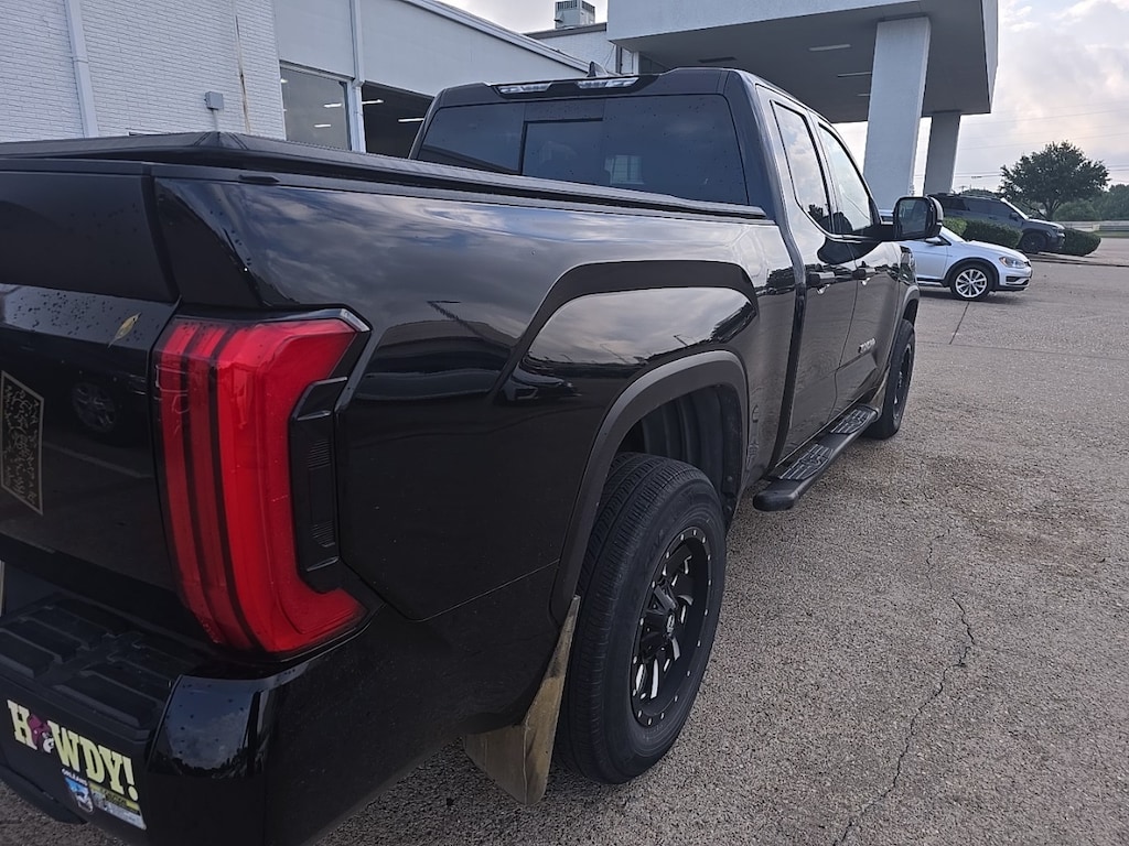 Used 2023 Toyota Tundra SR5 w/18-Inch Black Alloy Wheels Truck Double Cab