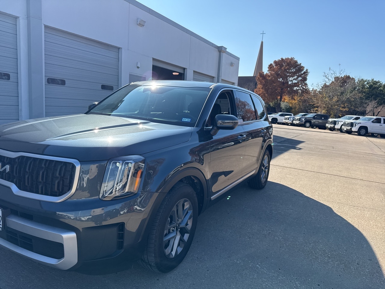 2024 Kia Telluride LX's photo