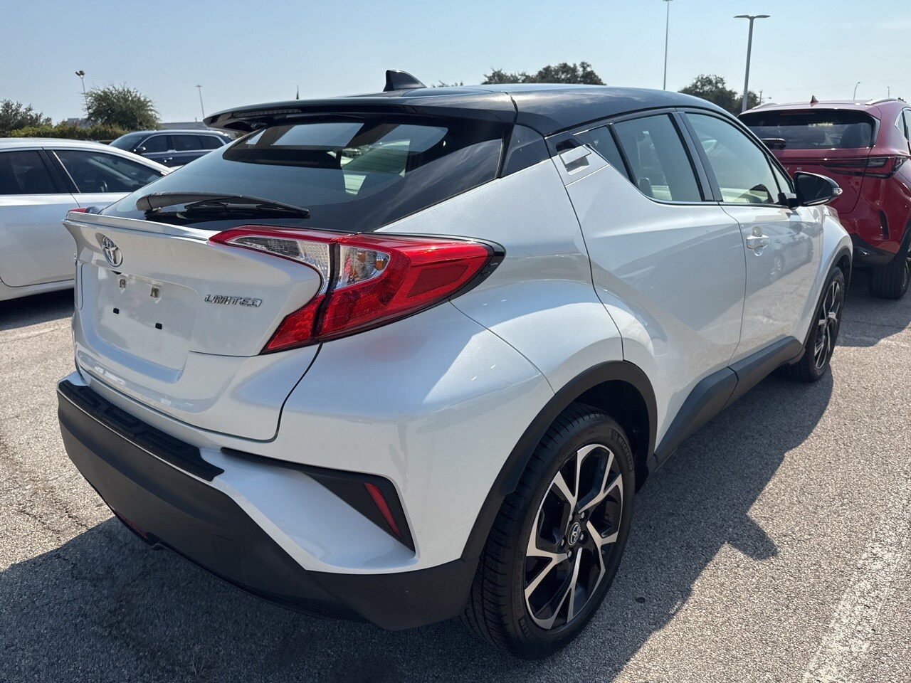2019 Toyota C-HR Limited photo 3