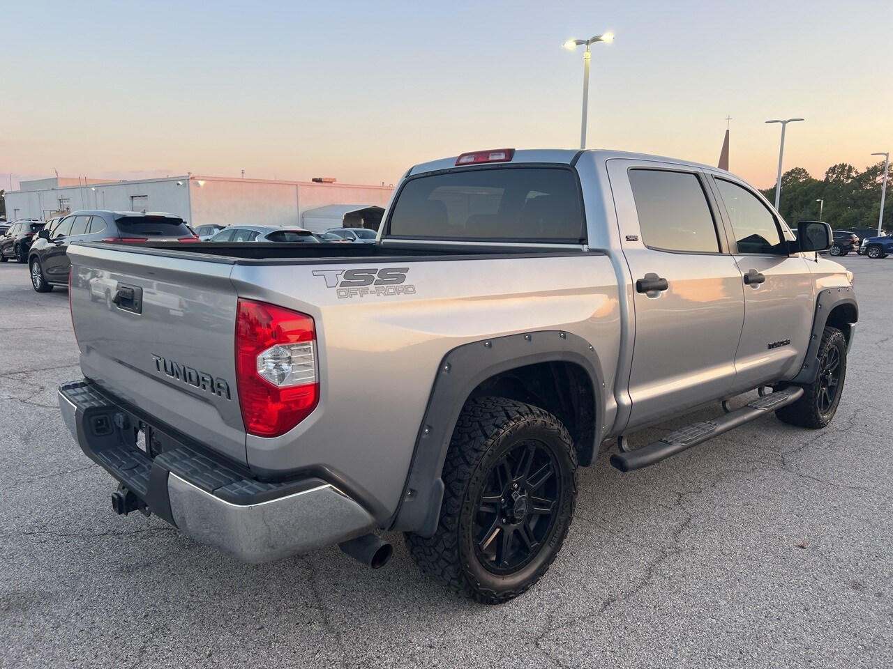 2018 Toyota Tundra SR5 photo 4