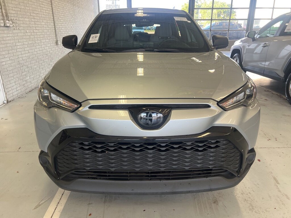 Used 2024 Toyota Corolla Cross Hybrid Hybrid S w/17-Inch Silver-Colored Alloy Wheels SUV