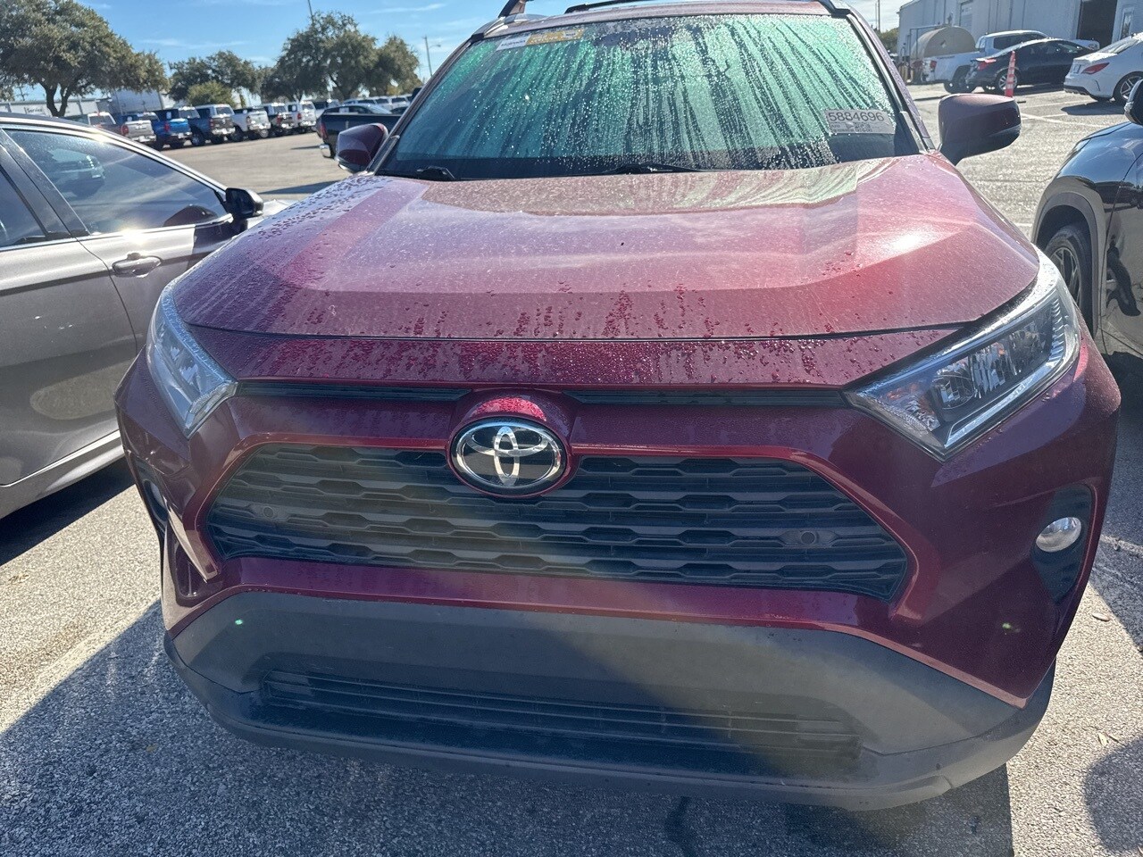 2021 Toyota RAV4 XLE Premium photo 2