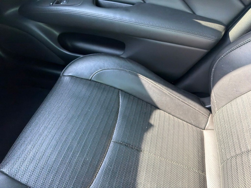 Used 2016 INFINITI Q70 3.7 Premium w/Sport Package/20-Inch Wheels Sedan