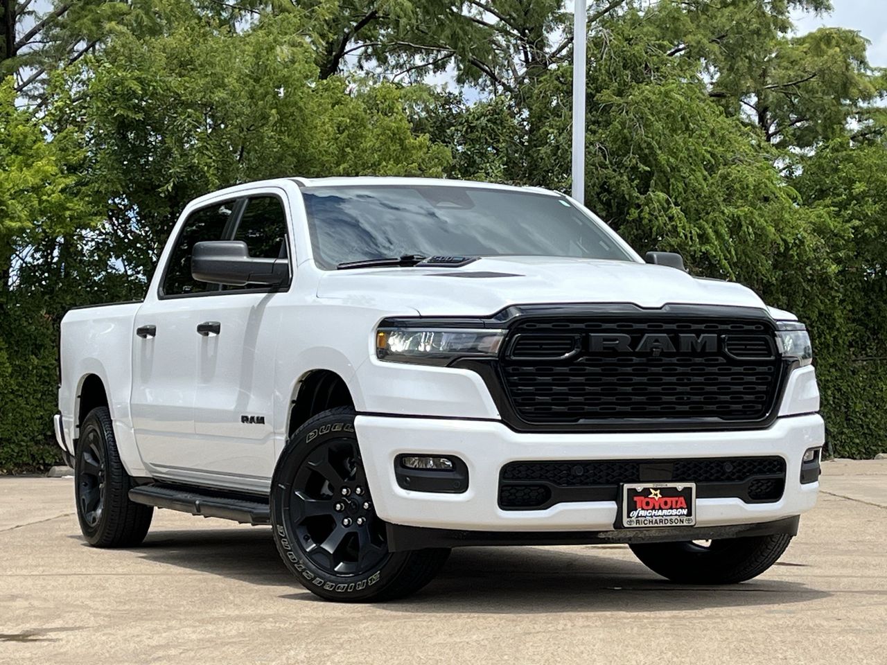 Bright White 2026 RAM 1500 Pickup Truck Four-Wheel Drive 8-Speed Automatic