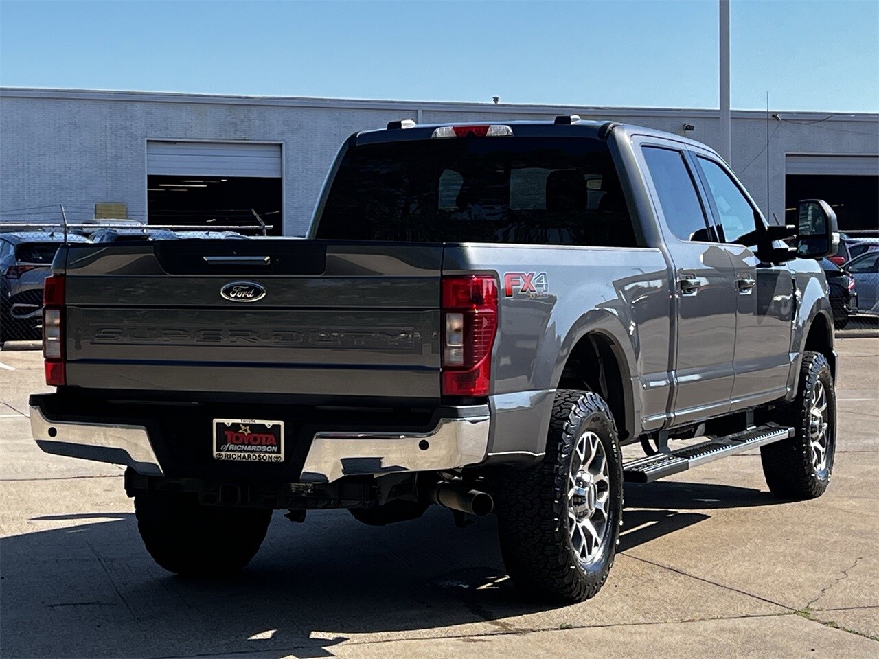 2021 Ford F-250 Lariat FX4 photo 4