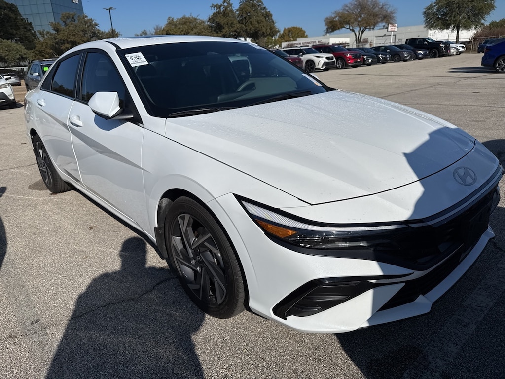 Used 2024 Hyundai Elantra SEL w/Convenience Package/Sunroof/17-in Alloy Sedan