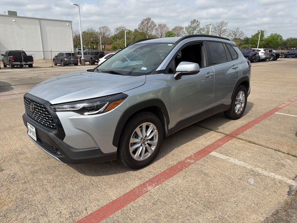 Used 2024 Toyota Corolla Cross LE SUV