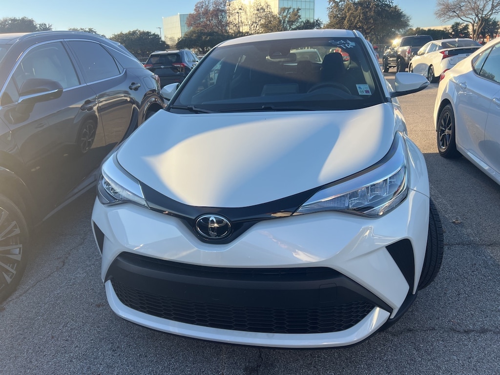Used 2021 Toyota C-HR XLE SUV