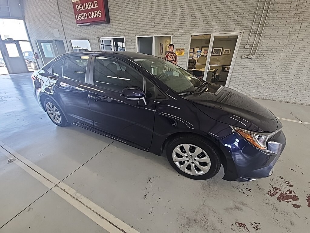Used 2021 Toyota Corolla LE w/Exterior Parking Camera Rear Sedan