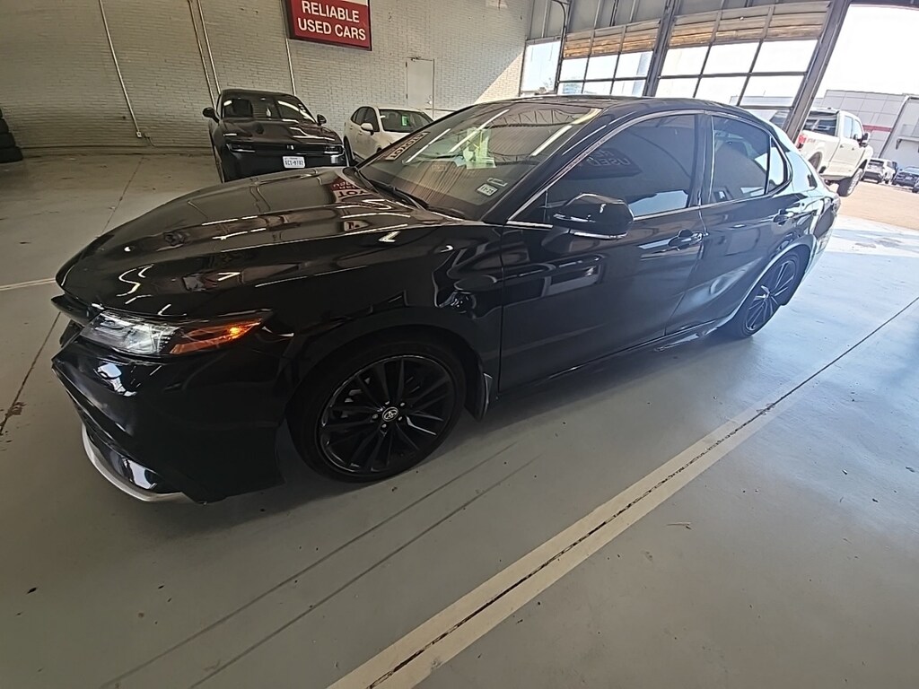 Used 2022 Toyota Camry XSE w/19-in Black Machined-Finish Alloy Sedan