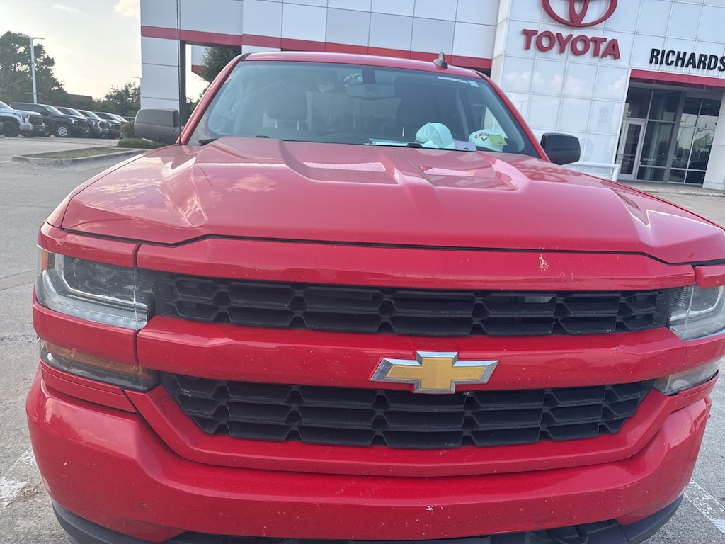 Used 2018 Chevrolet Silverado 1500 Custom w/Convenience Pkg. Truck Crew Cab