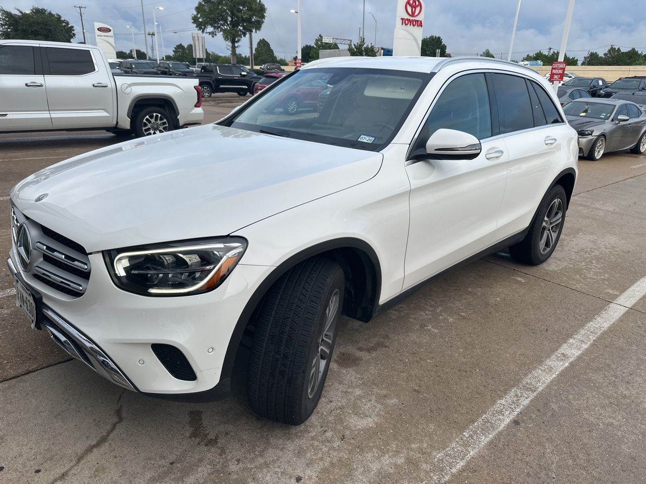 2021 Mercedes-Benz GLC GLC300's photo