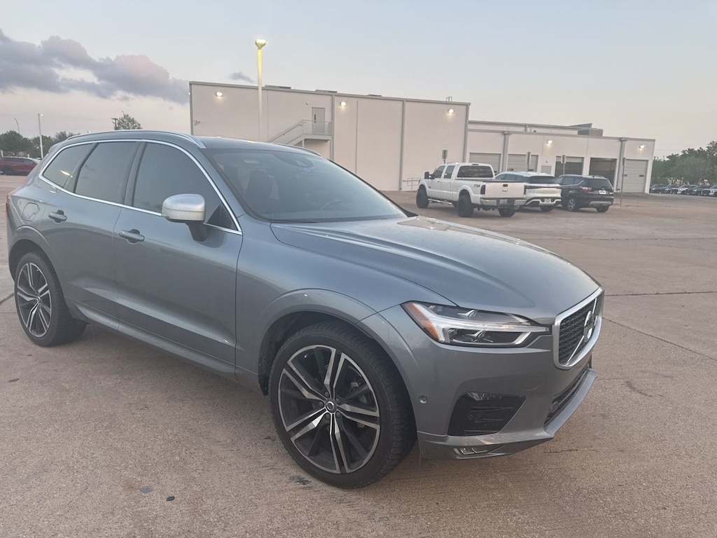Used 2018 Volvo XC60 T5 R-Design SUV