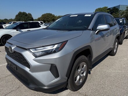 2025 Toyota RAV4 Hybrid XLE w/Sunroof/17-in Alloy Wheels SUV