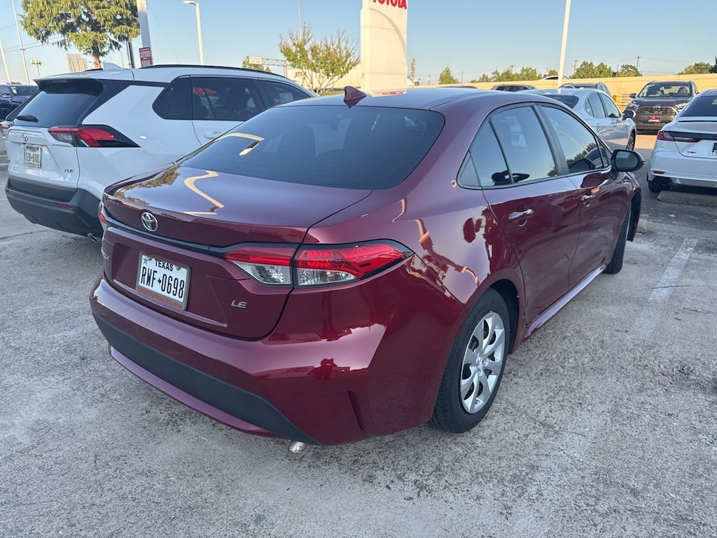 Used 2022 Toyota Corolla LE w/Exterior Parking Camera Rear Sedan