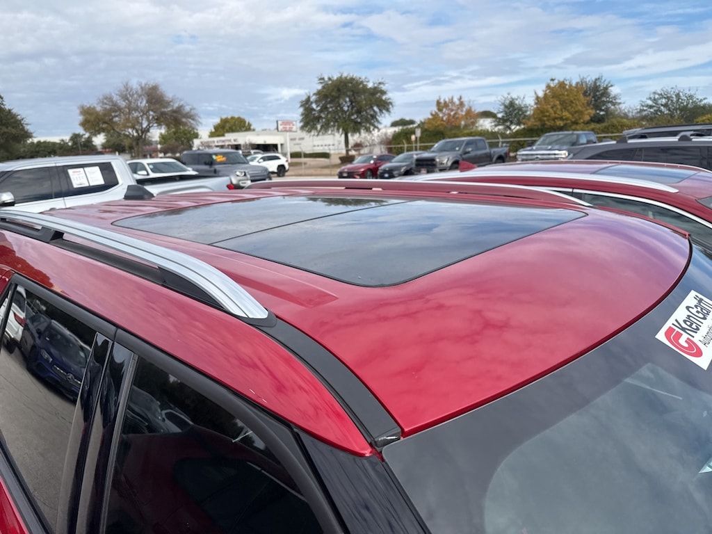 Used 2025 Ford Explorer Platinum w/Navigation/Sport Captains Chairs SUV