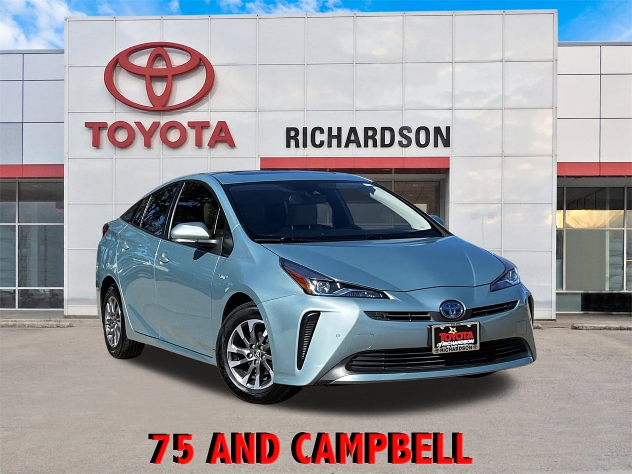 2021 Toyota Prius XLE's photo