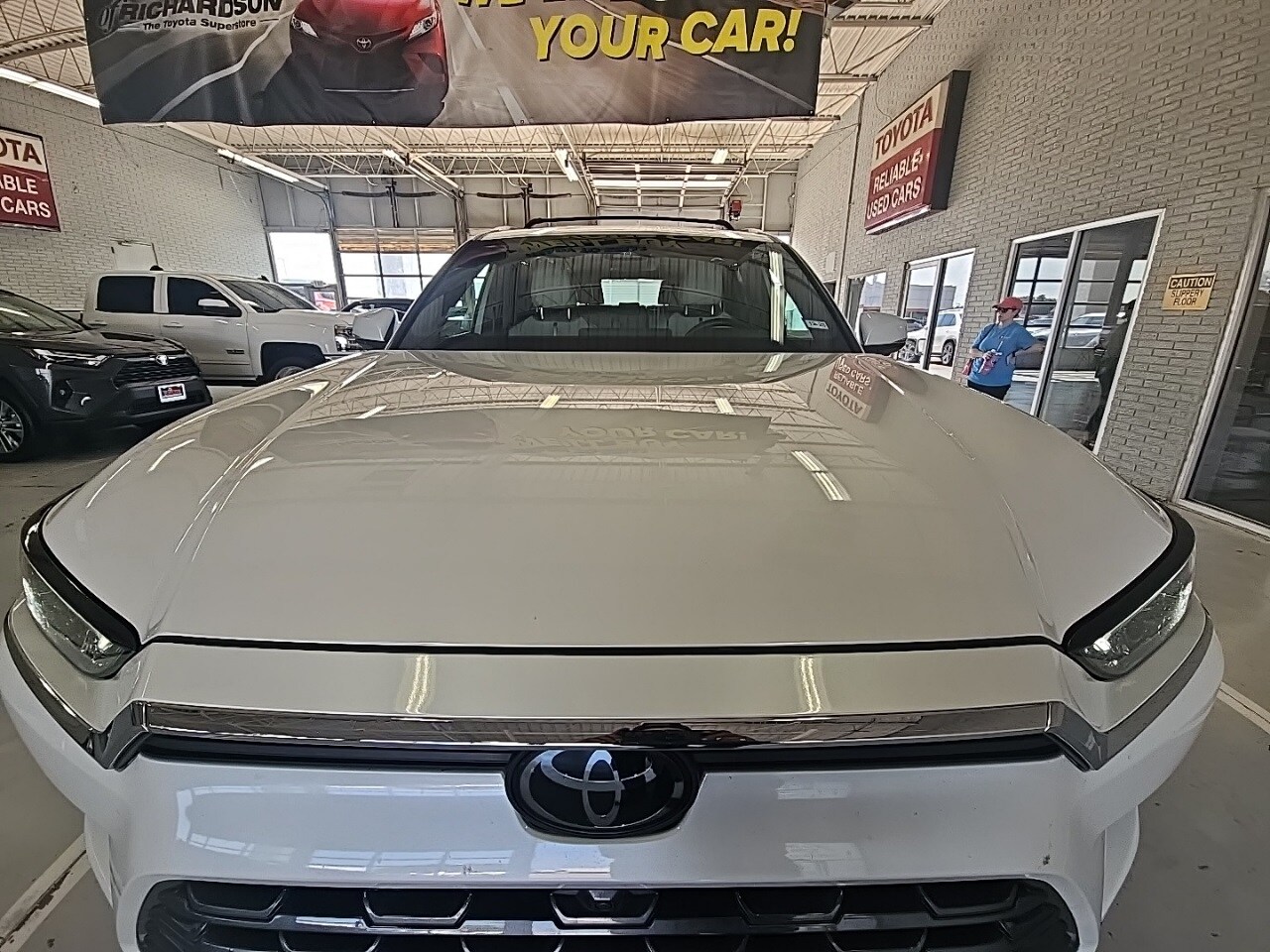 2024 Toyota Highlander Hybrid Limited photo 2