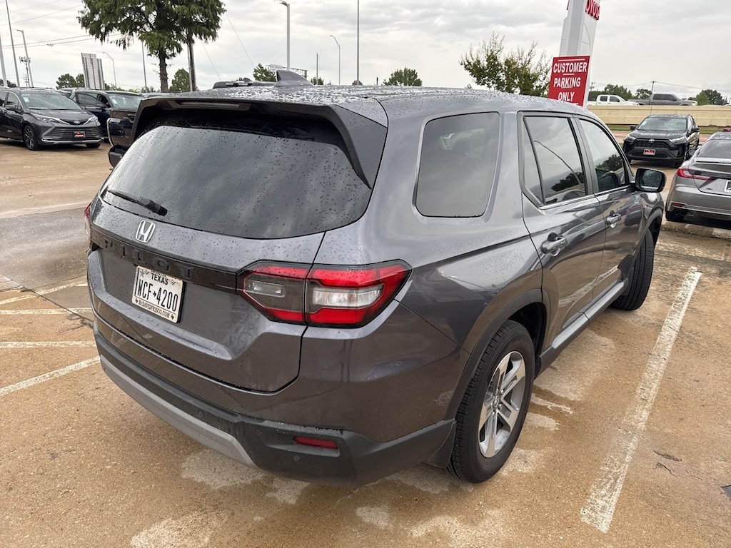 Used 2025 Honda Pilot EX-L w/18-in Pewter Gray Machined Face SUV