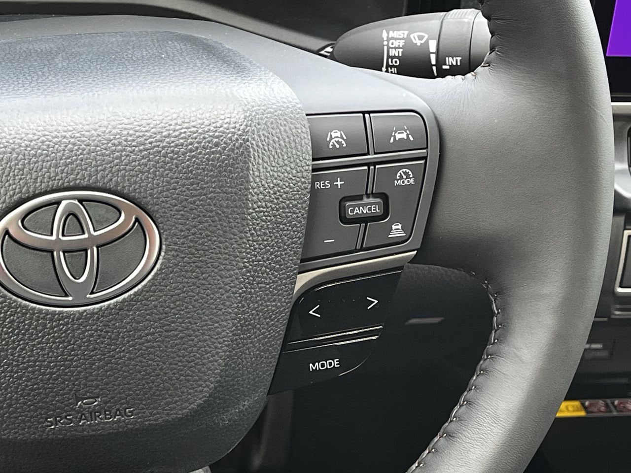 2026 Toyota Camry XLE - Photo 14