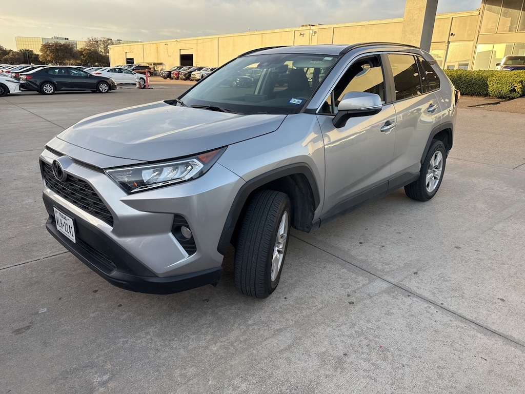 Used 2021 Toyota RAV4 XLE SUV