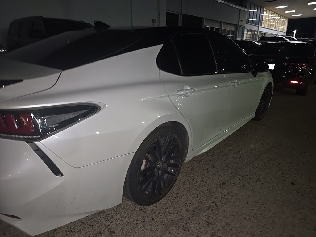 Used 2019 Toyota Camry XSE w/Two-Tone Exterior/Panoramic Glass Roof Sedan