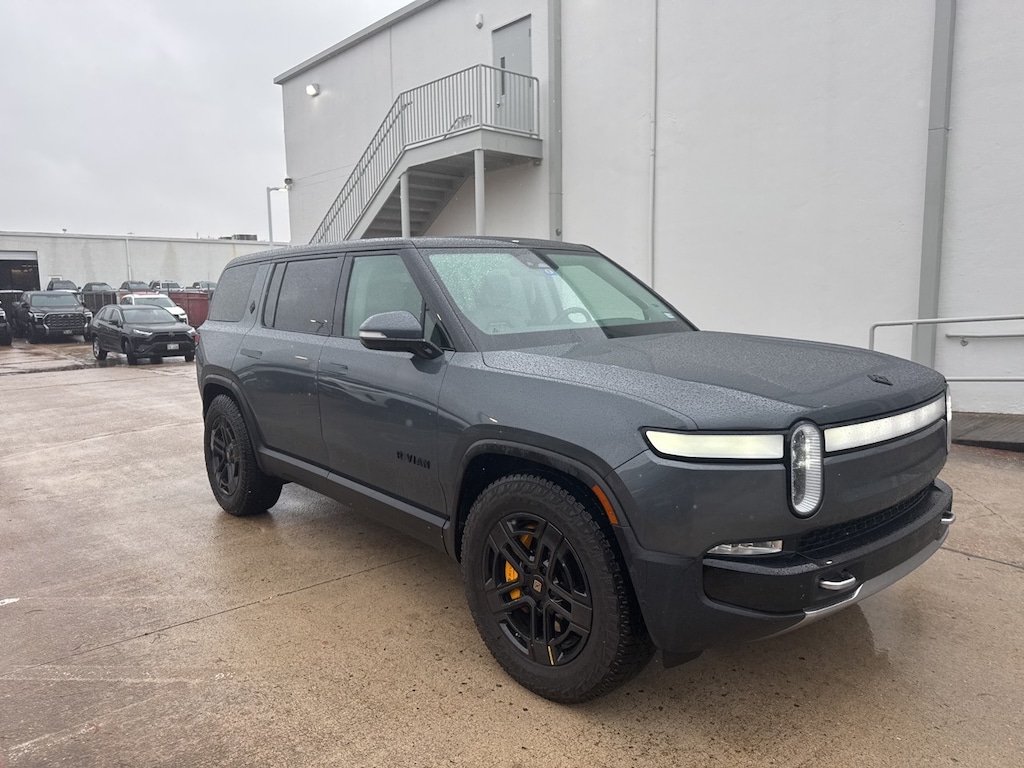 Used 2023 Rivian R1S Adventure w/21 Road Machined Aluminum Wheels SUV