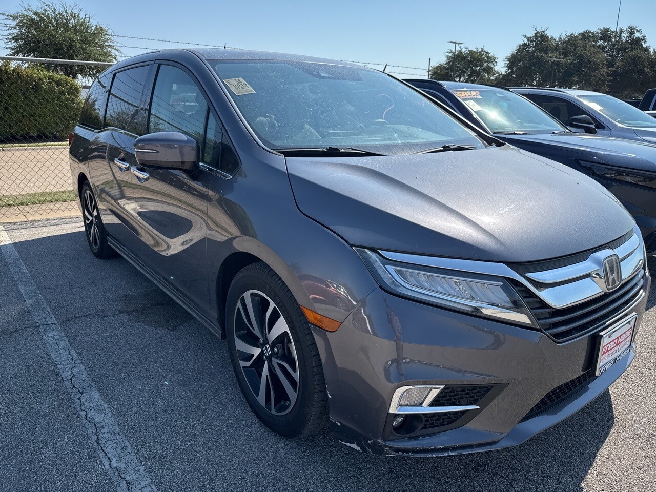 2019 Honda Odyssey Elite photo 2