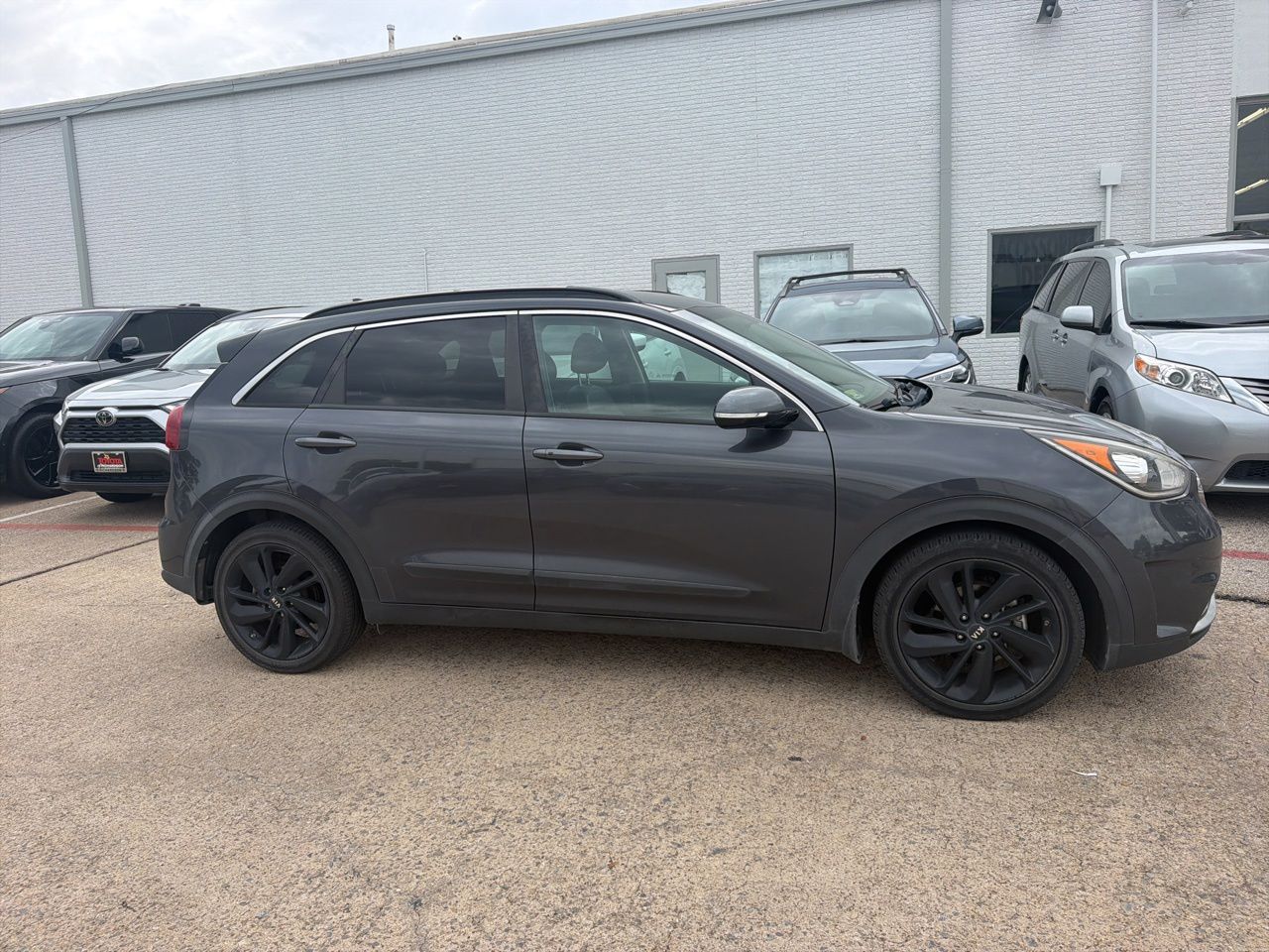 2018 Kia Niro EX's photo