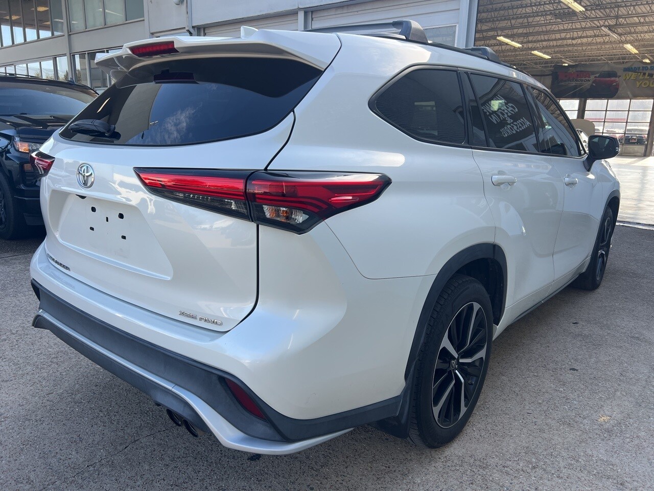 2021 Toyota Highlander XSE photo 4