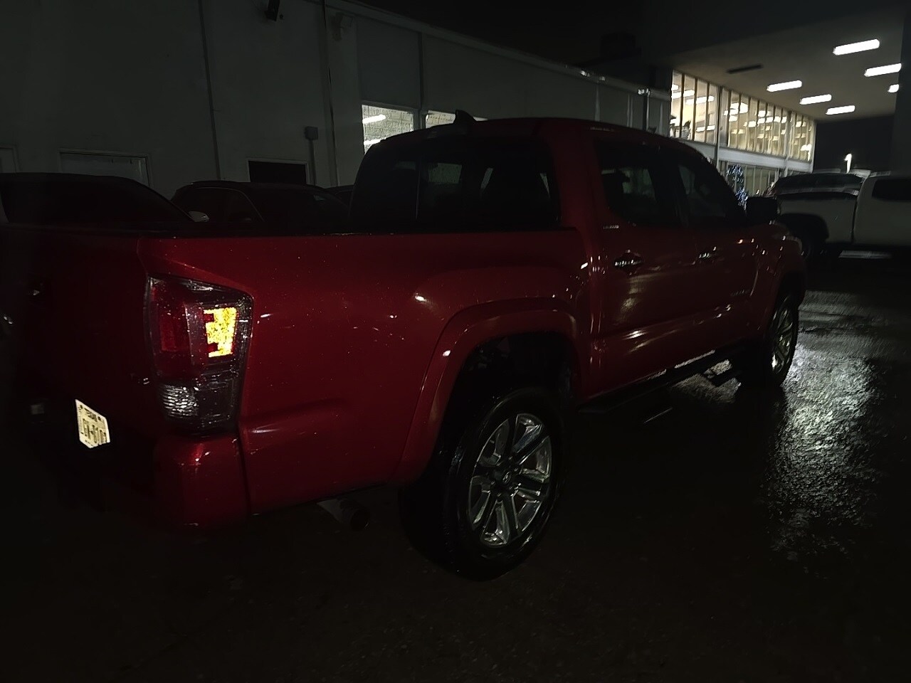 2016 Toyota Tacoma Limited V6 photo 4