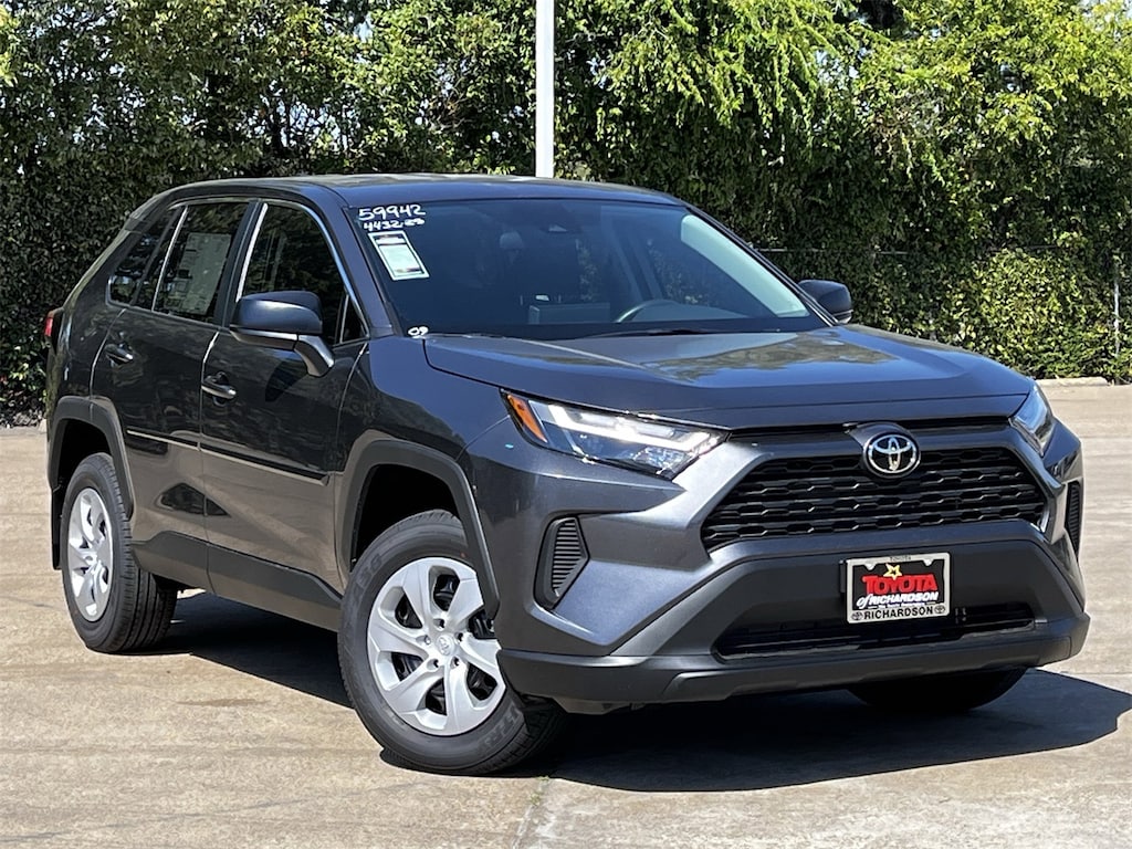 New 2025 Toyota RAV4 LE SUV
