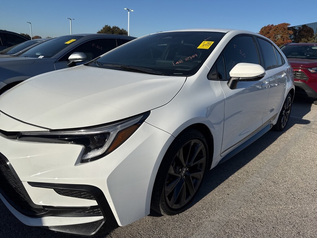 Used 2023 Toyota Corolla SE Sedan