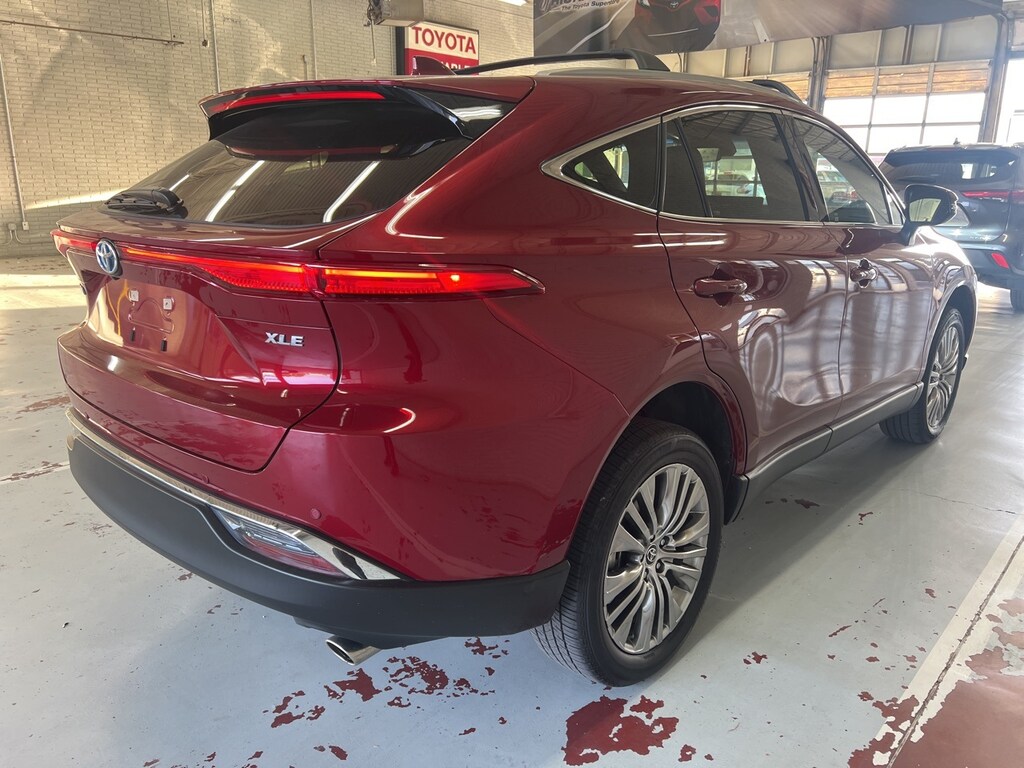 Used 2023 Toyota Venza XLE w/Premium Audio/Leather Seats/19-Inch Alloy SUV