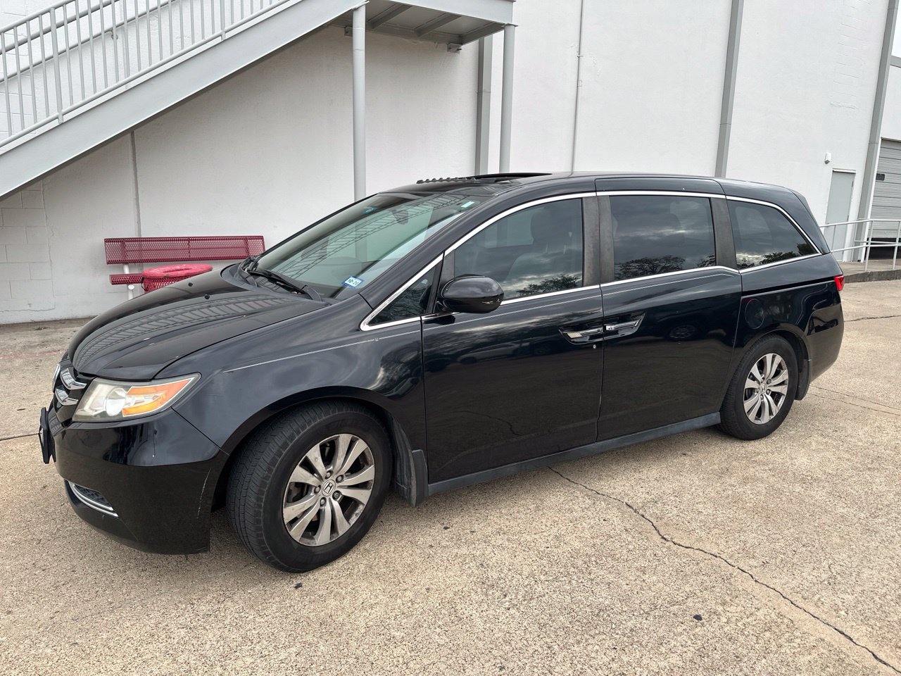 Used 2014 Honda Odyssey EX-L with VIN 5FNRL5H69EB052868 for sale in Richardson, TX