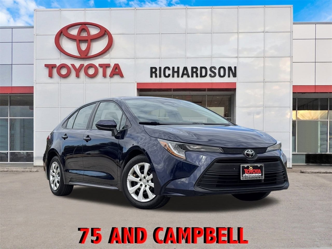 2024 Toyota Corolla LE's photo