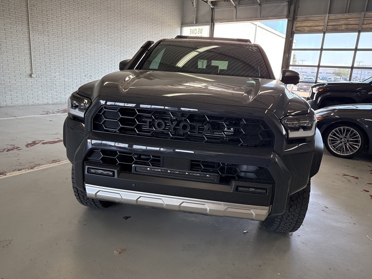 2025 Toyota 4Runner photo 2