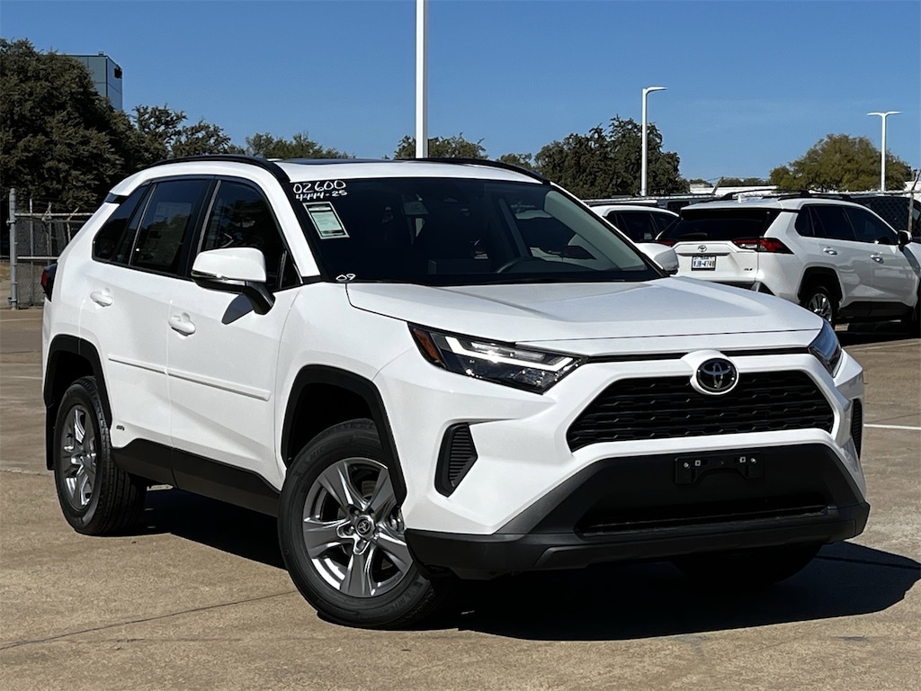 New 2025 Toyota RAV4 Hybrid XLE SUV