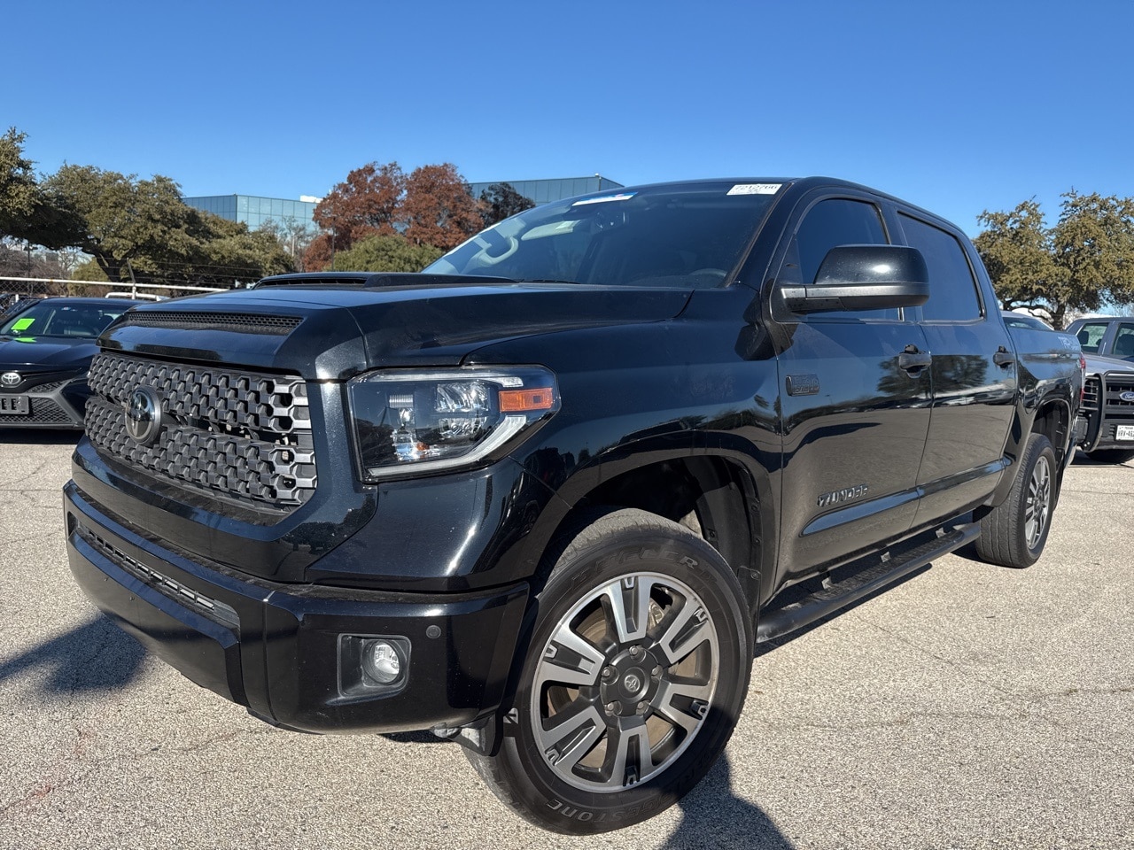 2020 Toyota Tundra SR5's photo